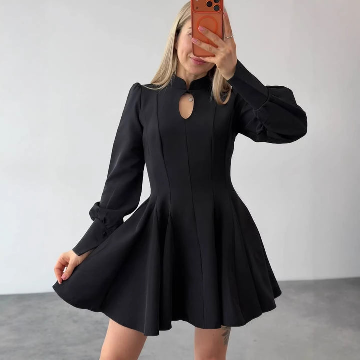 Damen A-Linien Minikleid mit Stehkragen, Schlitzdetail und Ballonärmeln Echoarchiv