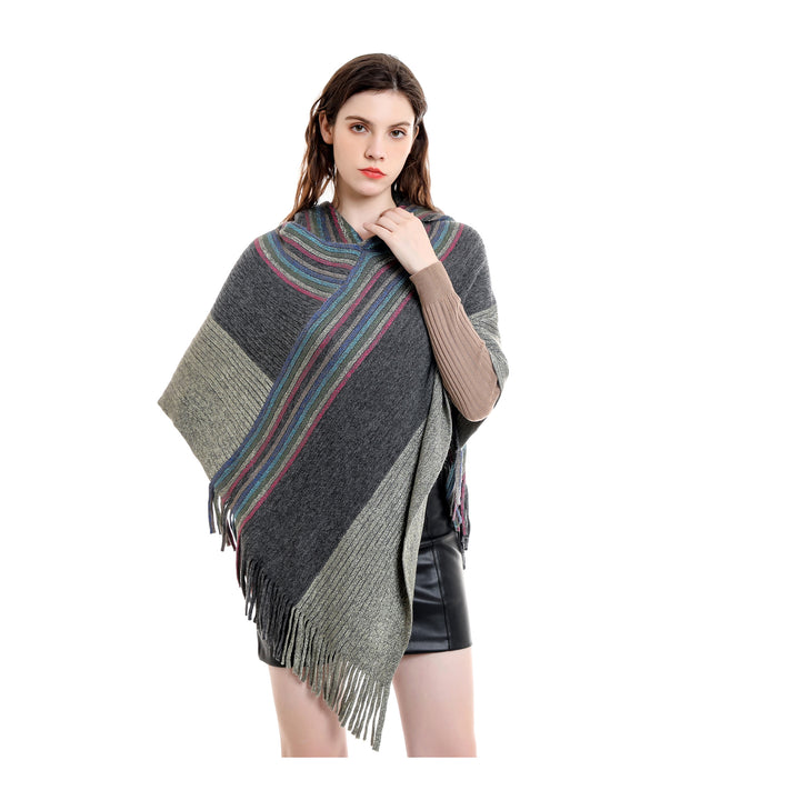 Damen Kapuzen-Poncho im Grobstrick mit Fransensaum Echo Archiv