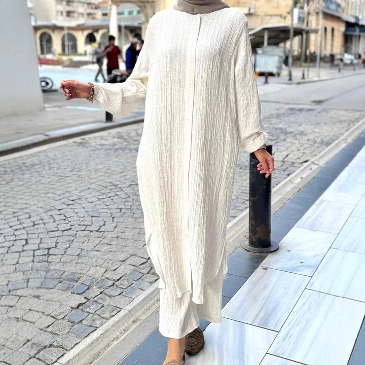 Damen Langes Crinkle-Kaftankleid mit Ballonärmeln und Stehkragenoptik Echoarchiv