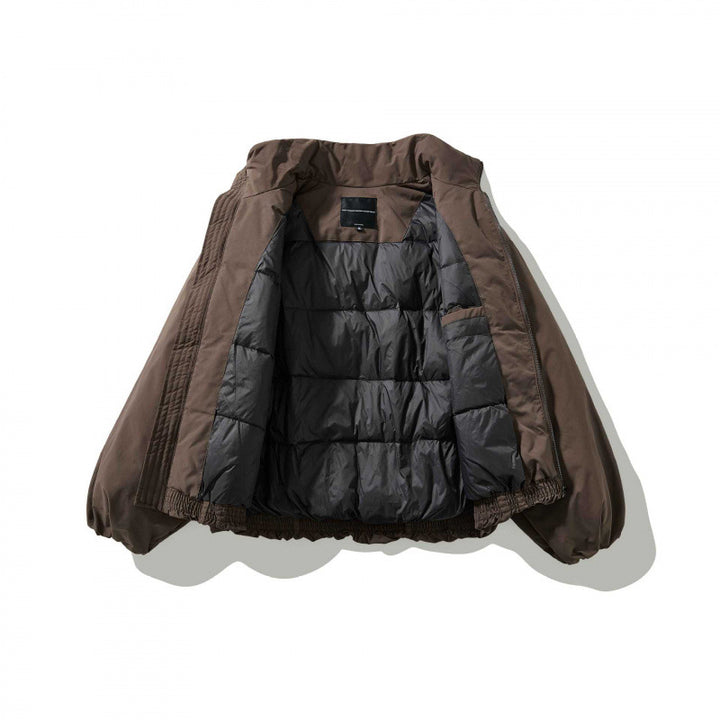 Unisex Kurz geschnittene wattierte Jacke mit Ballonärmeln und hohem Stehkragen Echo Archiv