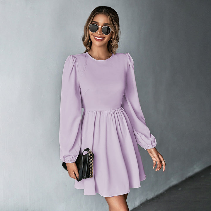 Damen schickes Cocktailkleid mit geraffter Taille, langen Ballonärmeln und rundem Ausschnitt – Élara