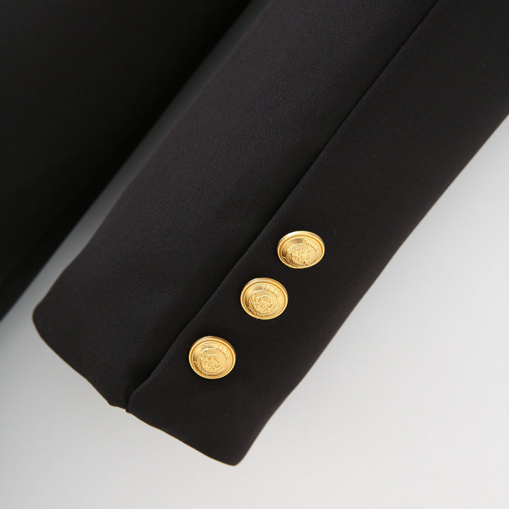 Damen nan taillierter Longblazer mit Schalkragen markanten Schmuckknöpfen und Pattentaschen Echo Archiv
