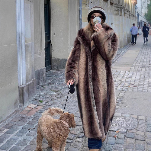 Damen Maxilanger Oversize Kunstfellmantel mit Vintage-Schnitt und weitem Reverskragen Echoarchiv