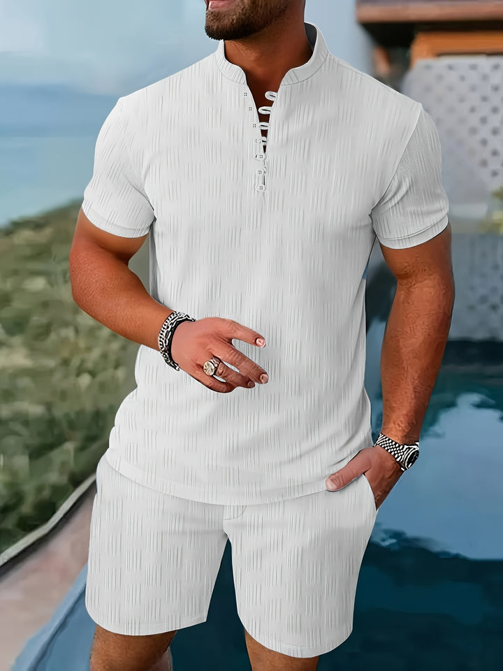 Herren Kurzarm Outfit mit modischem Stehkragen Echoarchiv