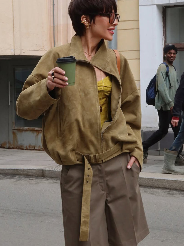 Damen Oversized Veloursleder-Bomberjacke mit taillierendem Bindegürtel und asymmetrischem Reißverschluss Echoarchiv