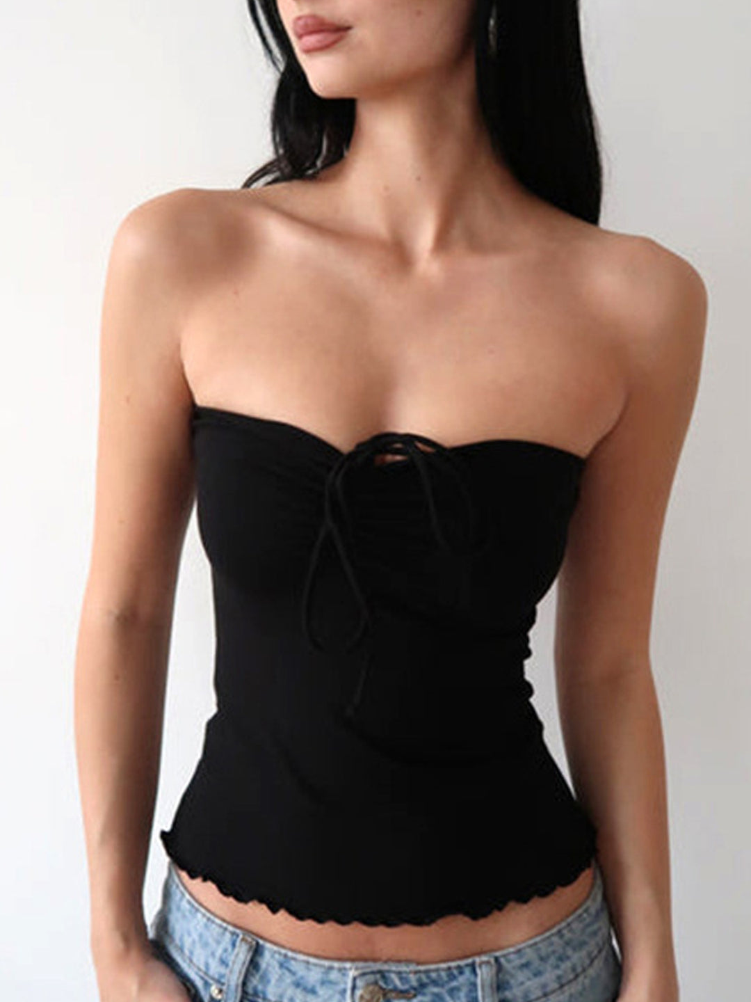 Damen Bandeau-Top mit zarten Rüschendetails und verstellbaren Trägern Echo Archiv