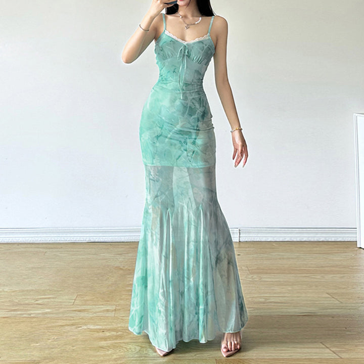 Damen Maxikleid mit fließendem Schnitt und romantischen Transparenzakzenten Echo Archiv