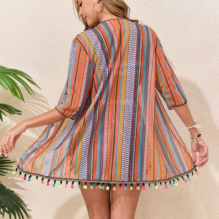 Damen Strandoutfit mit modischer Tunika und Shorts Echo Archiv