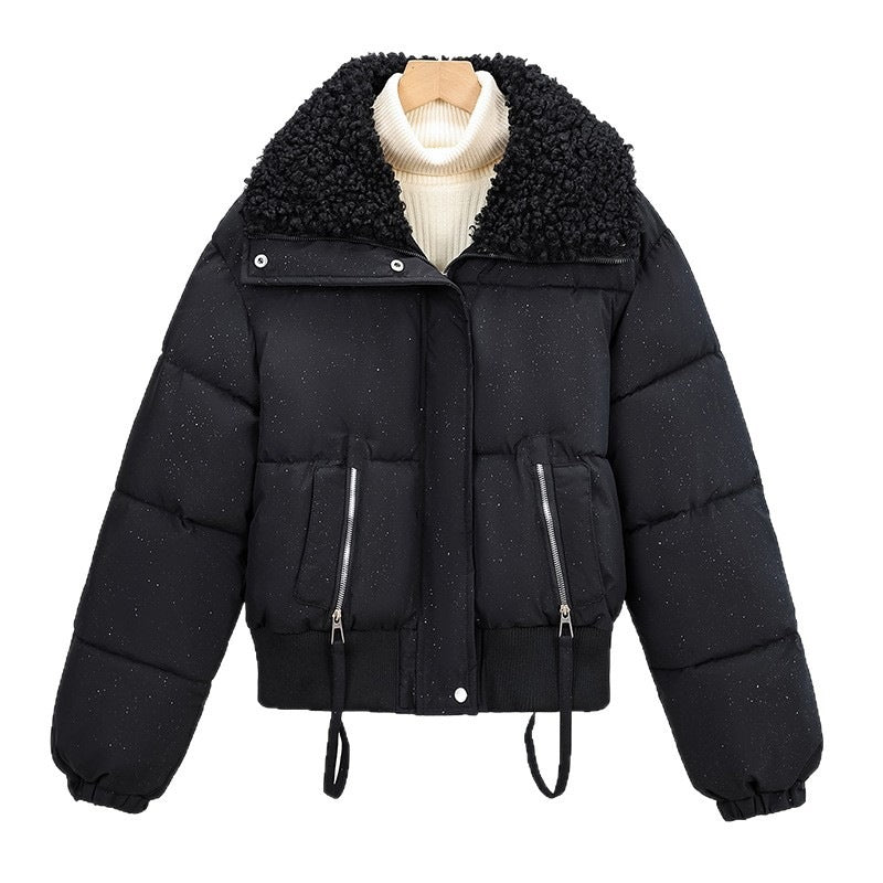 Damen Kurz geschnittene Pufferjacke mit Teddykragen, Reißverschlusstaschen und Rippbündchen Echo Archiv