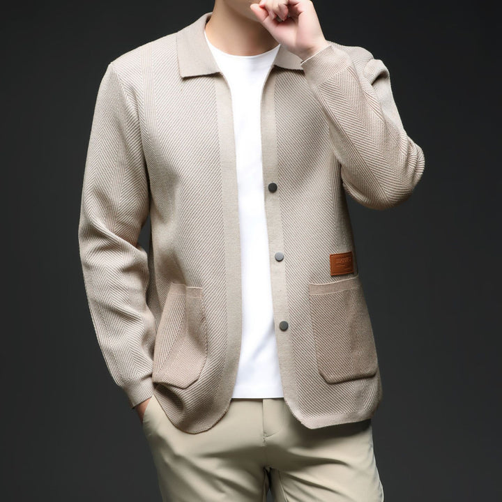 Herren Strickjacke mit legerem Schnitt und Klassischem Kragen Echoarchiv