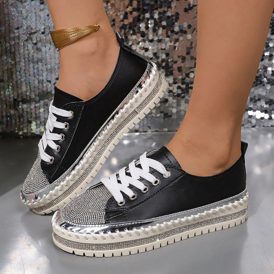 Damen Glamouröse Sneaker mit funkelndem Strass und trendiger Profilsohle – Névara