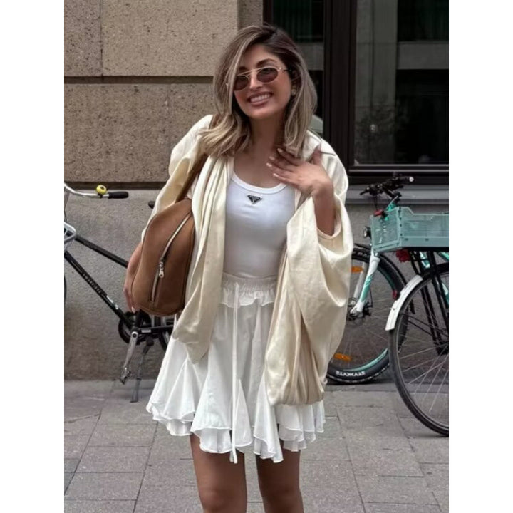 Damen Oversize Plissée-Hemdbluse mit Frontreißverschluss, Kellerfalten und Ballonärmeln Echo Archiv