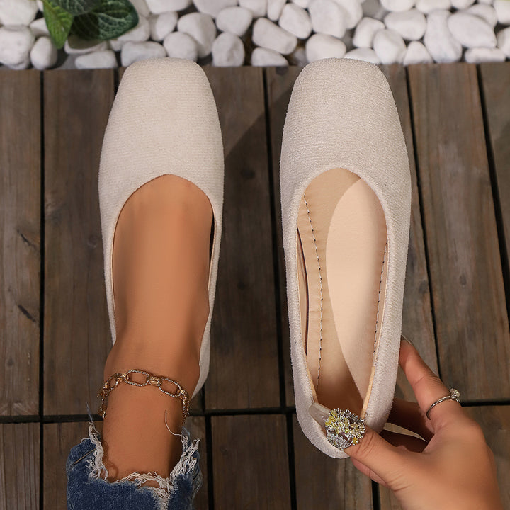 Damen nan elegante flache Schlupfballerina mit quadratischer Zehenpartie gepolstertem Komfortfußbett und Veloursoptik Echo Archiv