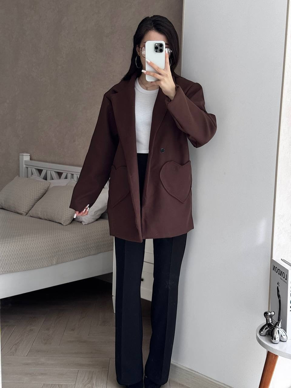 Damen Oversized Blazer-Mantel mit herzförmigen Taschen Echoarchiv