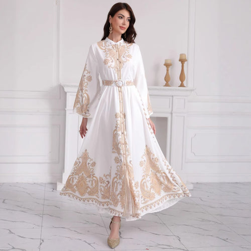 Damen Besticktes Maxikleid mit Stehkragen, Taillengürtel und Orientalischem Paisley-Motiv – Valéora