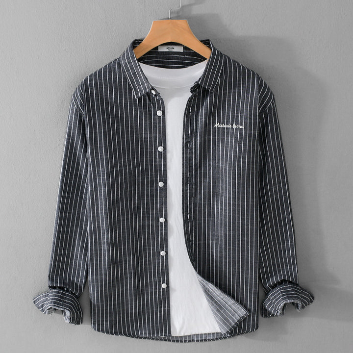 Herren Nadelstreifen-Lagenhemd im Overshirt-Stil mit dezenter Bruststickerei Echoarchiv