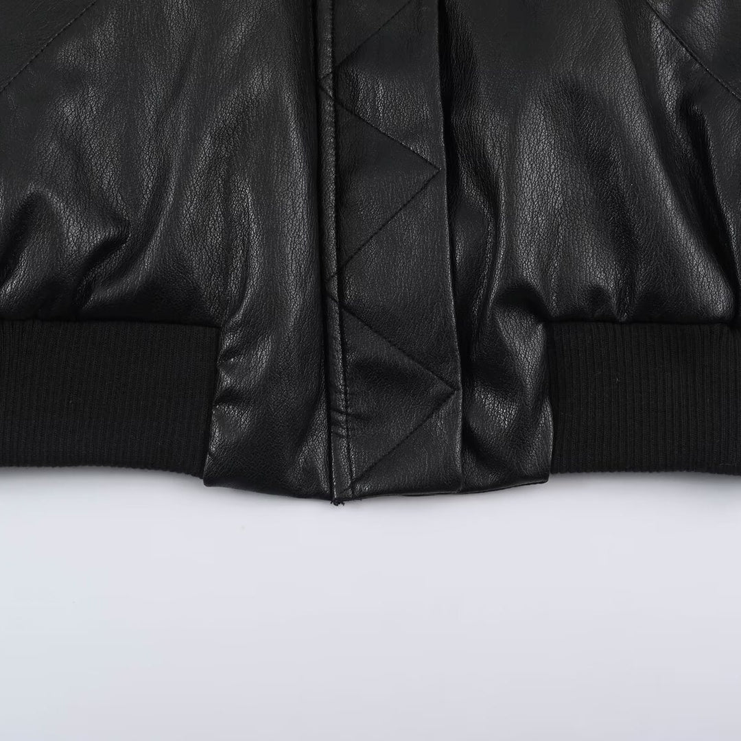 Damen Oversize Bomberjacke aus Kunstleder mit gerippten Bündchen Echo Archiv