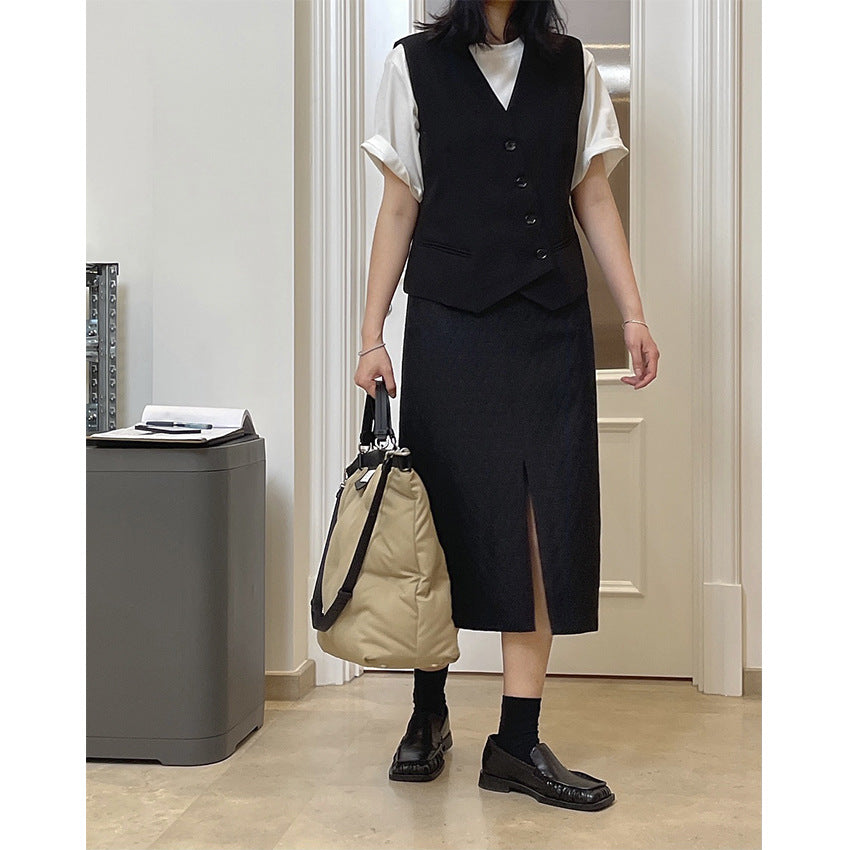 Damen Maßgeschneiderte Tailoring-Weste mit V‑Ausschnitt, vierknopfiger Front und paspelierten Eingrifftaschen Echoarchiv