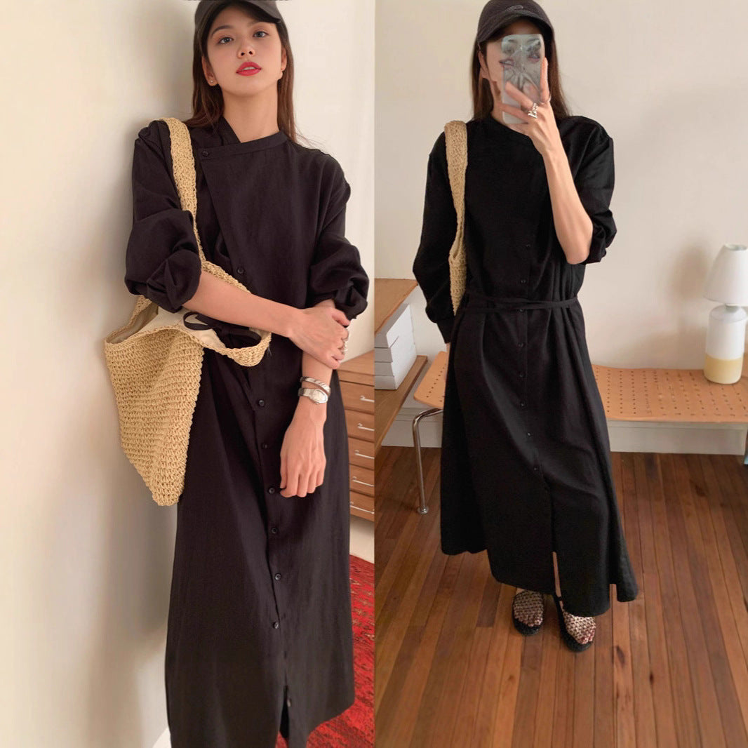 Damen Langes Shirtkleid mit V-Ausschnitt, durchgehender Knopfleiste und Taillengürtel – Valéora