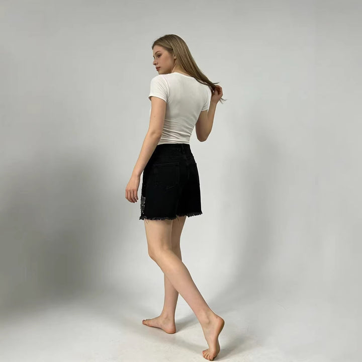Damen Designer Denim-Shorts mit trendigen Kettenverzierungen Echo Archiv