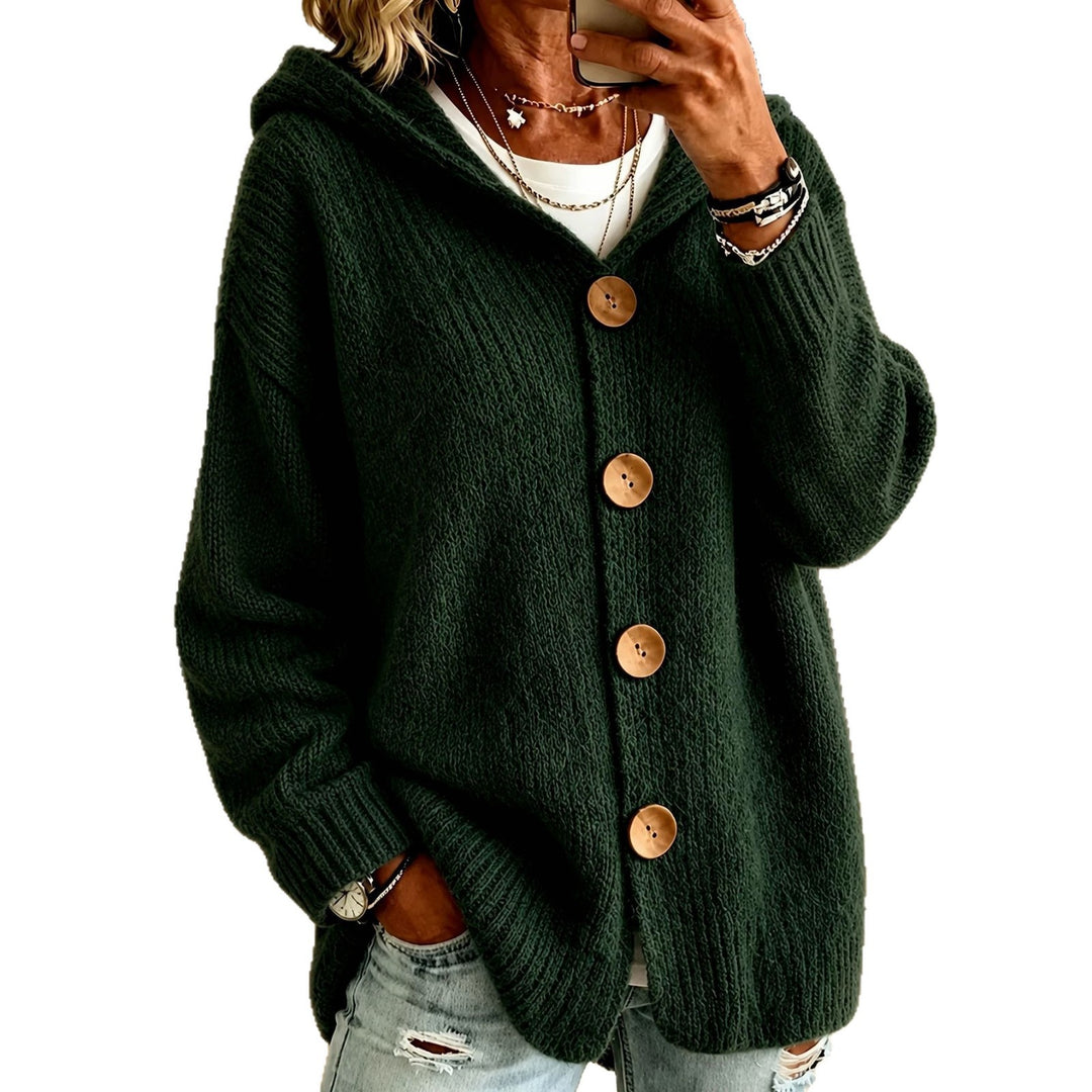 Damen Grobgestrickter Kapuzencardigan mit überlanger Silhouette, Holzknopfleiste und gerippten Bündchen – Veloura
