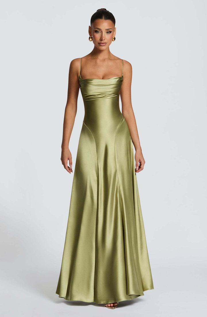 Damen Elegantes Maxikleid mit raffinierten Spaghetti-Trägern und fließendem Satin Echoarchiv