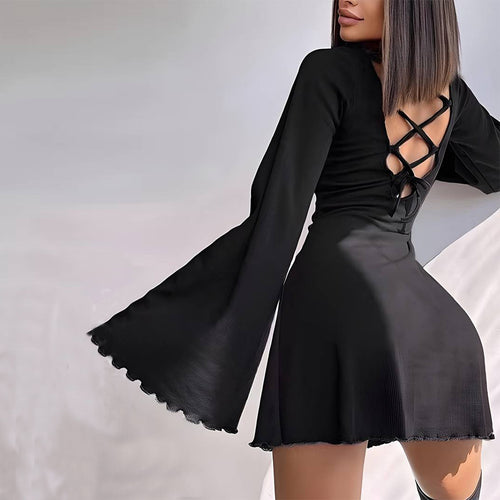 Damen A-Linien Minikleid mit ausgestellten Trompetenärmeln und taillierter Silhouette – Élara