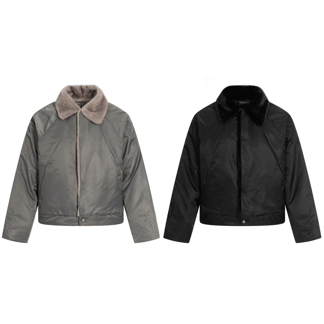 Damen Kurz geschnittener gesteppter Blouson mit Webpelzkragen Echoarchiv