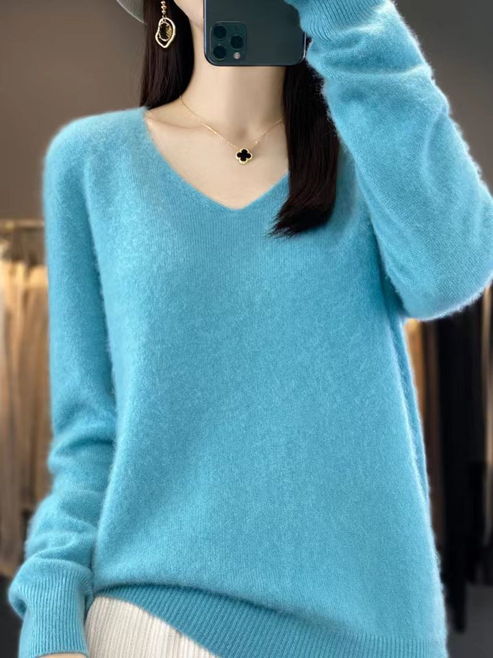 Damen Kuscheliger V‑Ausschnitt Feinstrickpullover aus Mohair‑Mix mit flauschiger Oberfläche Echoarchiv