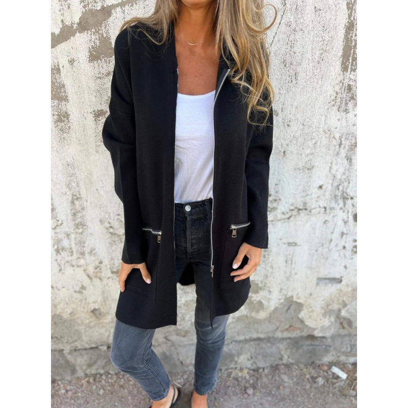 Damen Mittellanger Mantel mit durchgehendem Reißverschluss und Zipper-Taschendetails Echo Archiv