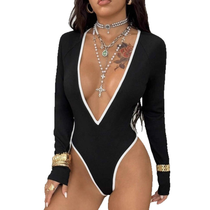 Damen Body mit tiefem V-Ausschnitt und eleganten Kontrastdetails Echo Archiv