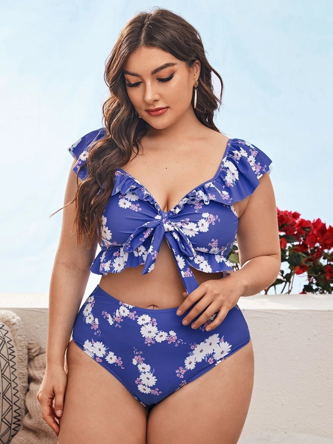 Damen Bikini-Set mit floralem Wickeloberteil und hohen Taillenhosen Echo Archiv