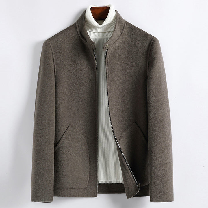 Herren Elegante Kurzjacke aus Wollmix mit Stehkragen, verdecktem Reißverschluss und konturierten Eingrifftaschen Echoarchiv