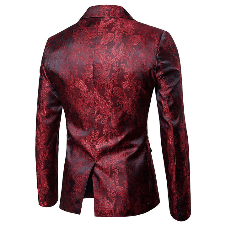 Herren eleganter Smoking-Anzug mit schimmerndem Paisleymuster Echoarchiv