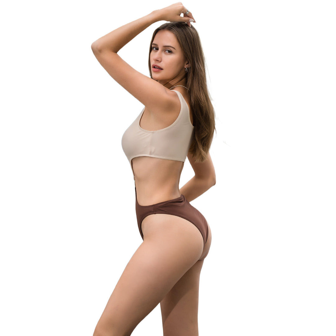 Damen Einteiler Badeanzug mit innovativem Cut-Out und schickem Ringdetail Echo Archiv