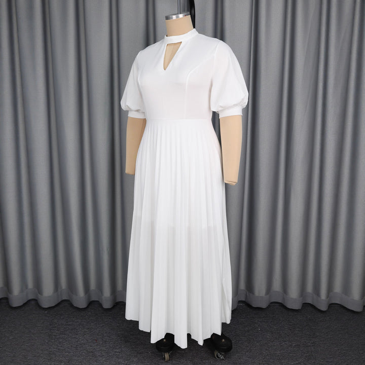 Damen Elegantes Maxikleid mit plissiertem Rock und Schlüsselausschnitt Echo Archiv
