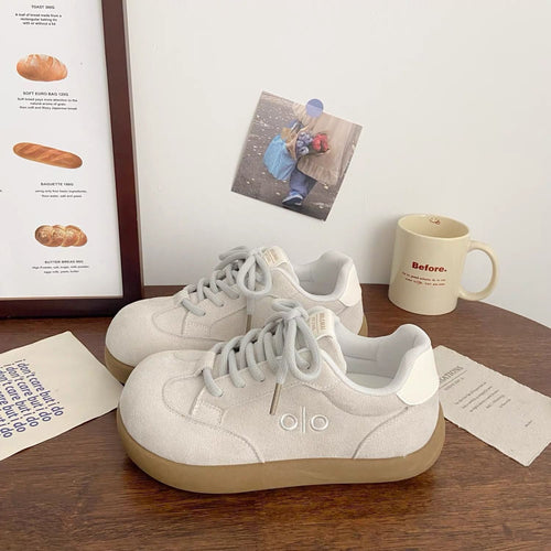 Damen Sneaker mit dicker, flexibler Sohle und atmungsaktivem Obermaterial Echo Archiv