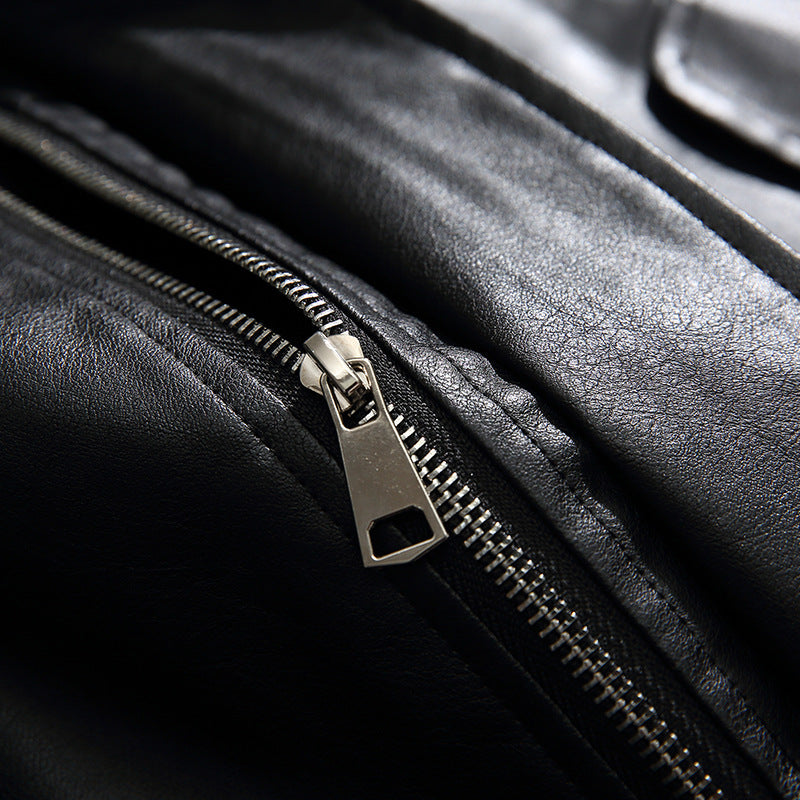 Herren Boxy Kunstleder-Blousonjacke mit Stehkragen Druckknopfblende und elastischem Saum Echo Archiv