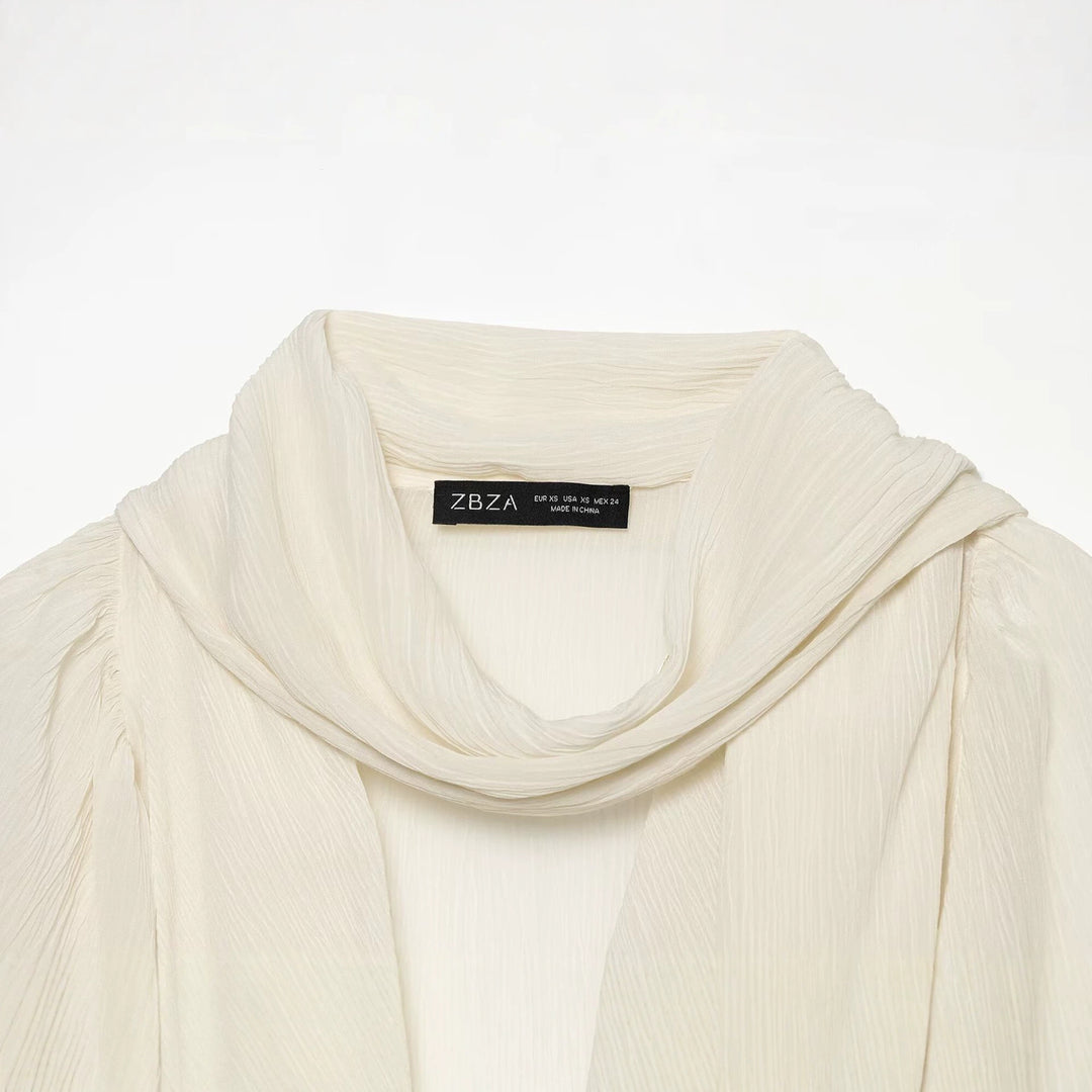 Damen Drapierte Chiffonbluse mit Wasserfall‑Schalkragen und Ballonärmeln Echo Archiv