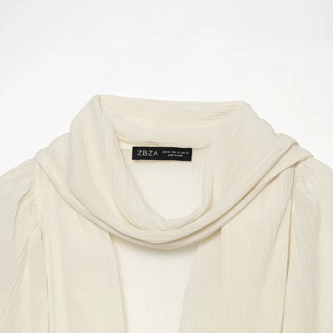Damen Drapierte Chiffonbluse mit Wasserfall‑Schalkragen und Ballonärmeln Echo Archiv