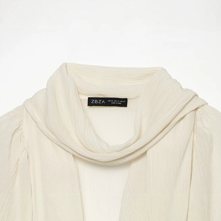 Damen Drapierte Chiffonbluse mit Wasserfall‑Schalkragen und Ballonärmeln Echo Archiv
