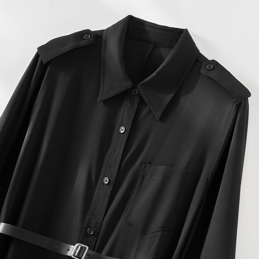 Damen Langes Hemdblusenkleid mit Taillengürtel, Schulterklappen und durchgehender Knopfleiste Echoarchiv
