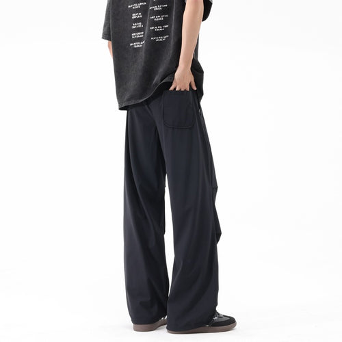 Herren weite Sporthose mit auffälligem Draped-Design Echoarchiv