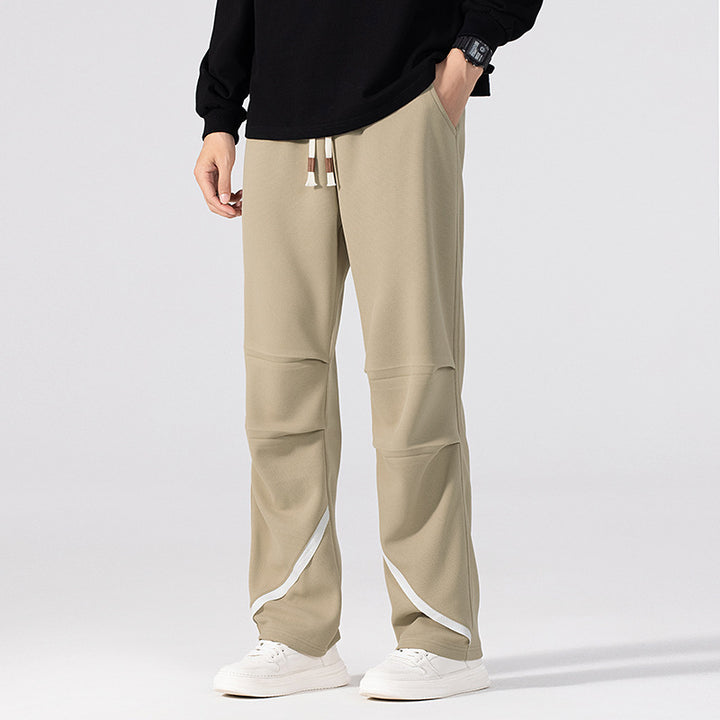 Herren modische Sportpants mit innovativem Schnitt und praktischen Taschen Echoarchiv