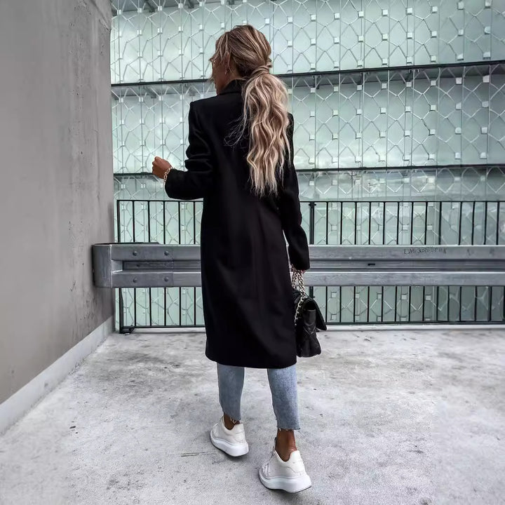 Damen nan klassischer Wollmantel mit doppelreihiger Knopfleiste und Oversize-Schnitt Echo Archiv