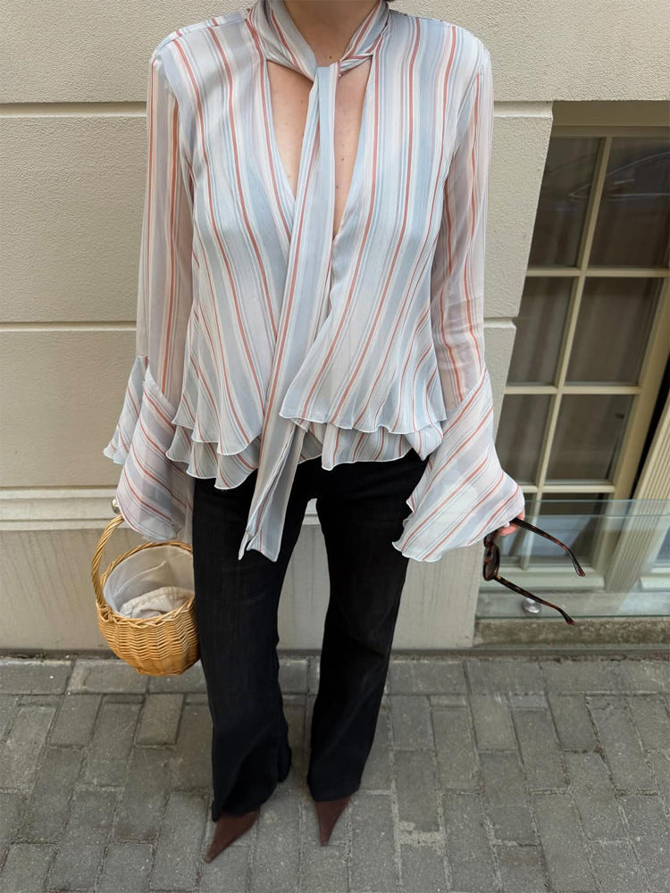 Damen Gestreifte Chiffon-Bluse mit Bindeschleife, Volant-Saum & Glockenärmeln Echoarchiv