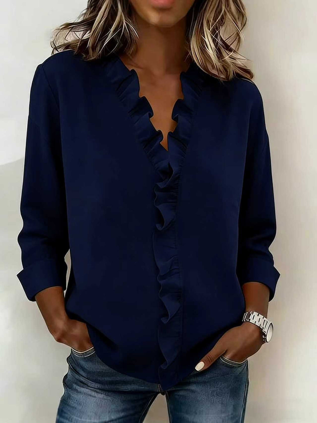 Damen leichte Bluse mit Rüschens V-Ausschnitt, 3/4 Ärmeln und lockerer Schnitt – Élovi