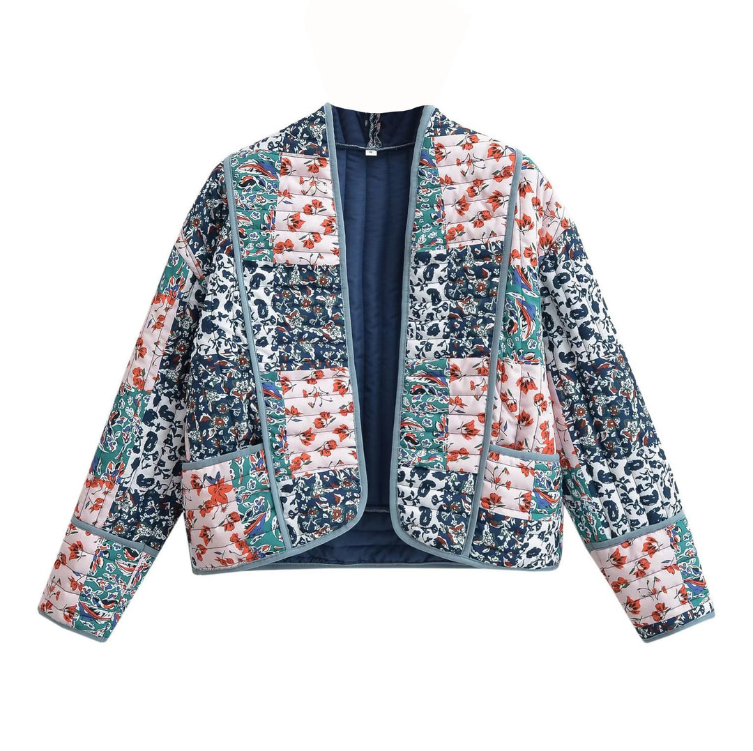Damen Gesteppte Patchwork‑Steppjacke mit Blumenprint, offener Kimono‑Silhouette und aufgesetzten Taschen Echo Archiv