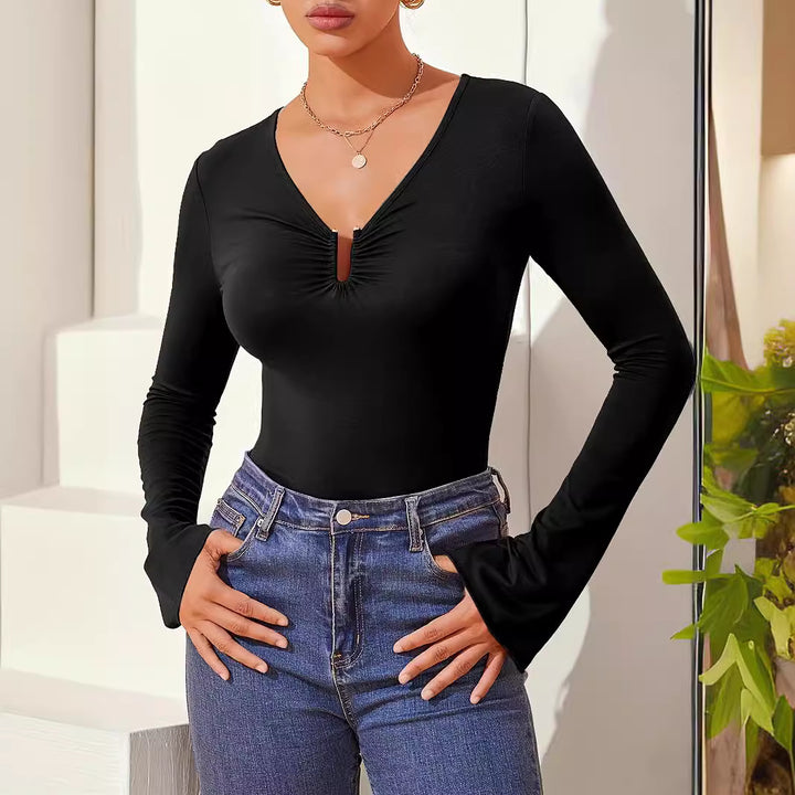 Damen nan tailliertes Langarmshirt mit gerafftem Schlitz-Ausschnitt und spitzem Zipfelsaum Echo Archiv