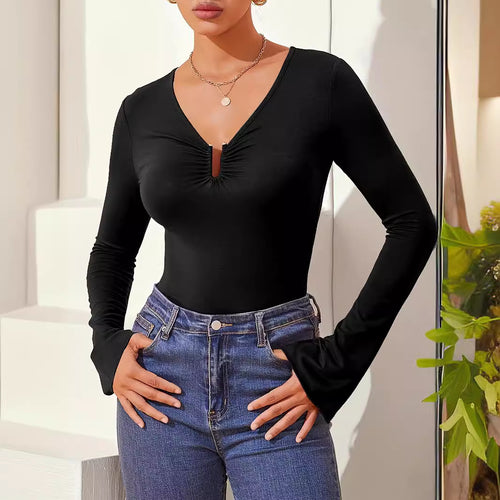 Damen nan tailliertes Langarmshirt mit gerafftem Schlitz-Ausschnitt und spitzem Zipfelsaum Echo Archiv